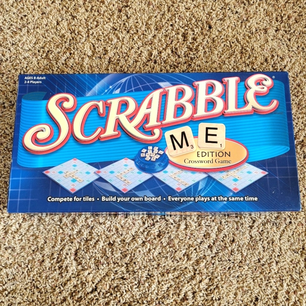 Scrabble ME Crossword Edition Word Board Game 2007 Hasbro Complete w/ Box